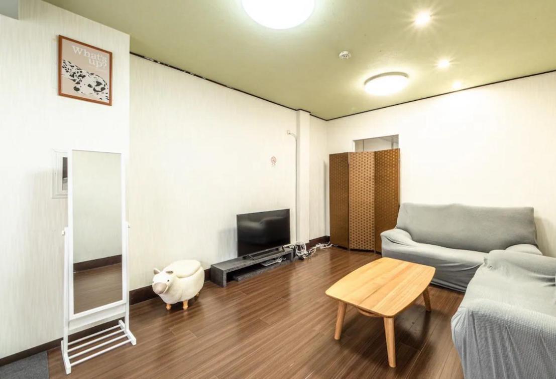 Memories Trip 鶴橋 一軒家丸々貸切 最大12名宿泊可能 アパート *