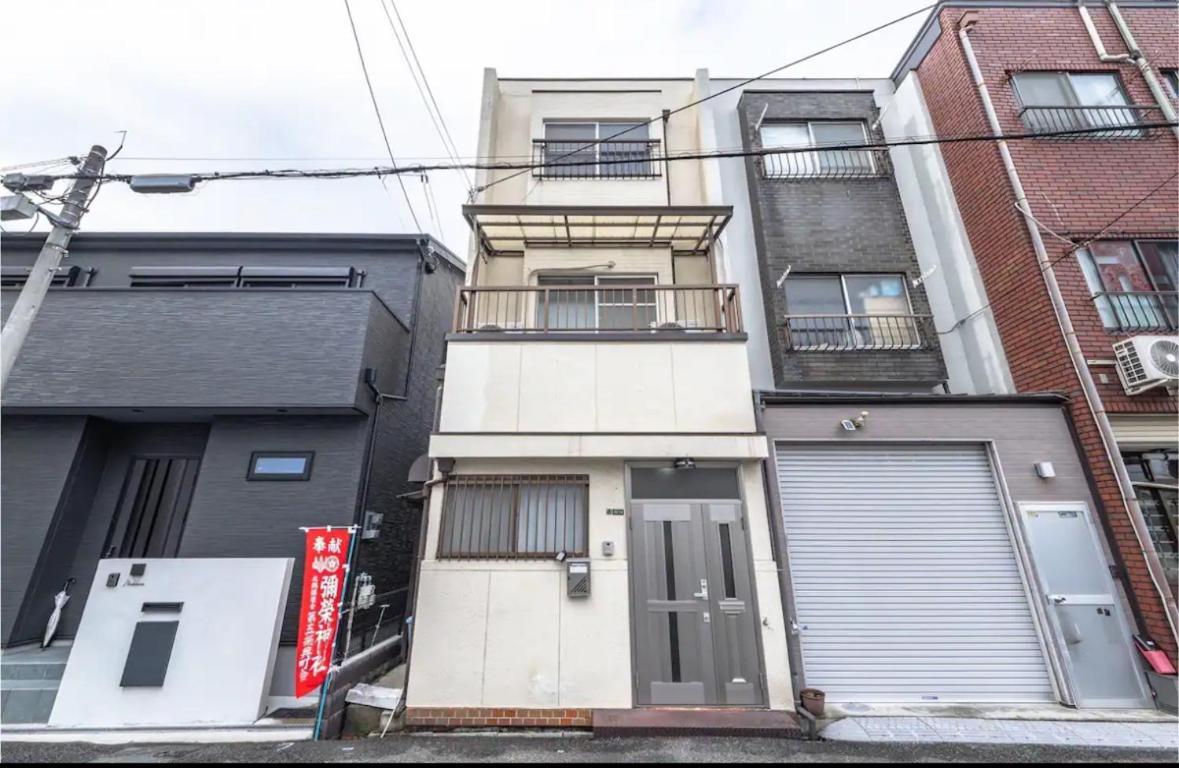 Apartment Memories Trip 鶴橋 一軒家丸々貸切 最大12名宿泊可能 Ōsaka